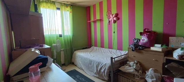 3 bedroom Apartment for sale in Venta de Baños with garage - € 98,000 (Ref: 7859635)