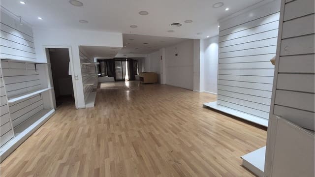 Kommersiell til leie i Palencia by - € 1 500 (Ref: 8792172)