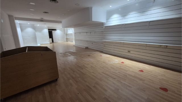 Kommersiell til leie i Palencia by - € 1 500 (Ref: 8792172)