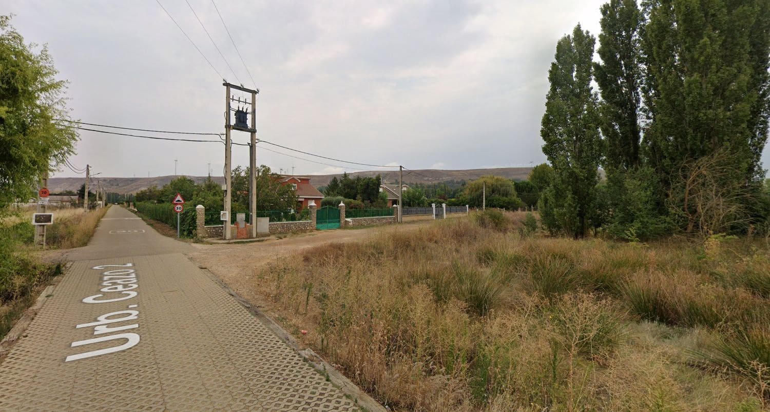 Teren niezagospodarowany na sprzedaż w Grijota - 45 000 € (Ref: 9113764)