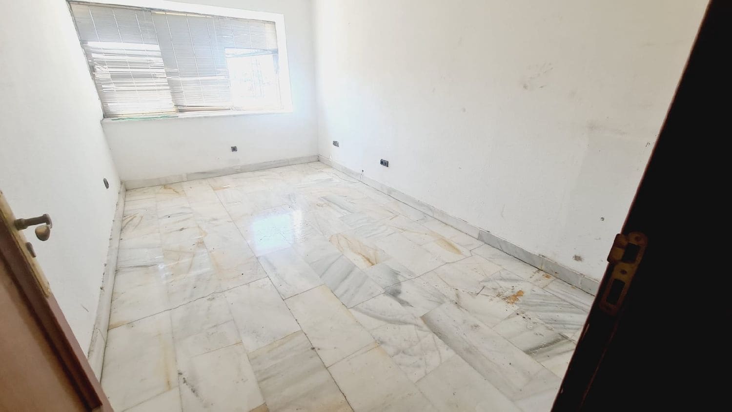 Commercieel te huur in Palencia stad - € 1.800 (Ref: 9115717)