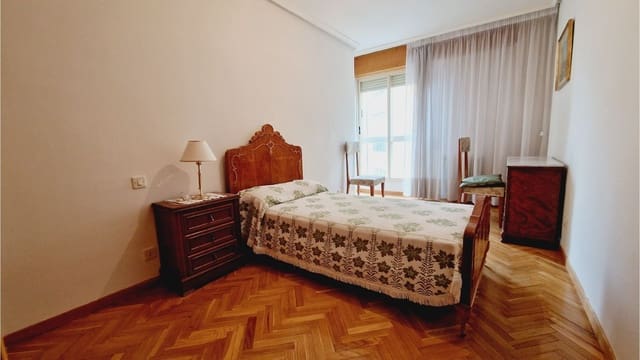 3 makuuhuone Huoneisto myytävänä paikassa Palencia kaupunki mukana 
autotalli - 219 000 € (Ref: 9115724)