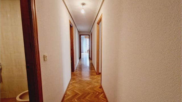 3 makuuhuone Huoneisto myytävänä paikassa Palencia kaupunki mukana 
autotalli - 219 000 € (Ref: 9115724)