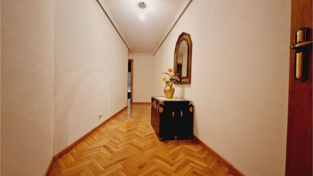 3 makuuhuone Huoneisto myytävänä paikassa Palencia kaupunki mukana 
autotalli - 219 000 € (Ref: 9115724)