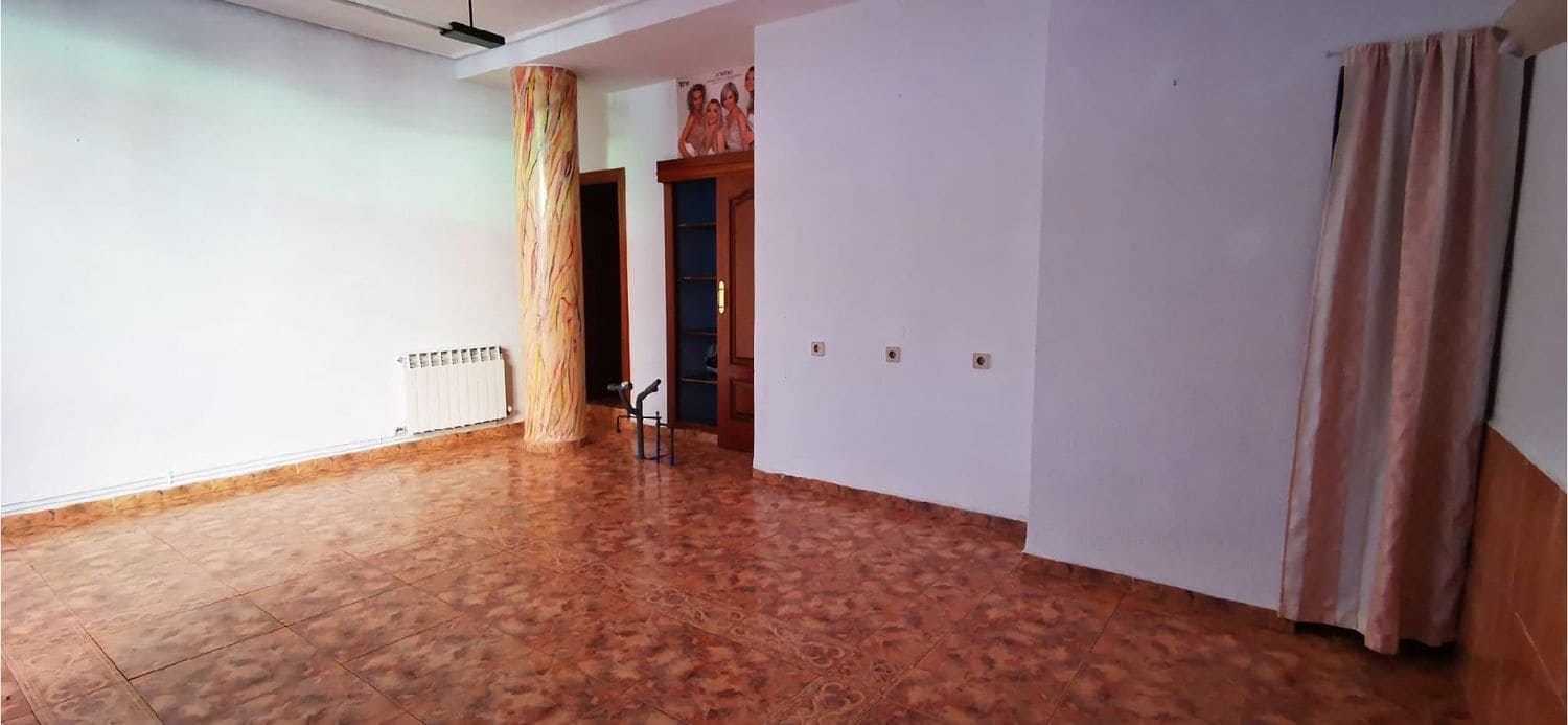 Erhverv til salg i Palencia by - € 48.000 (Ref: 9115728)