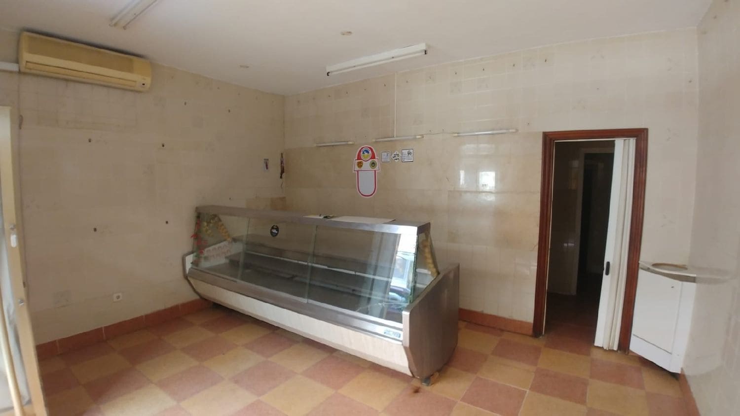 Erhverv til salg i Palencia by - € 72.000 (Ref: 9115730)