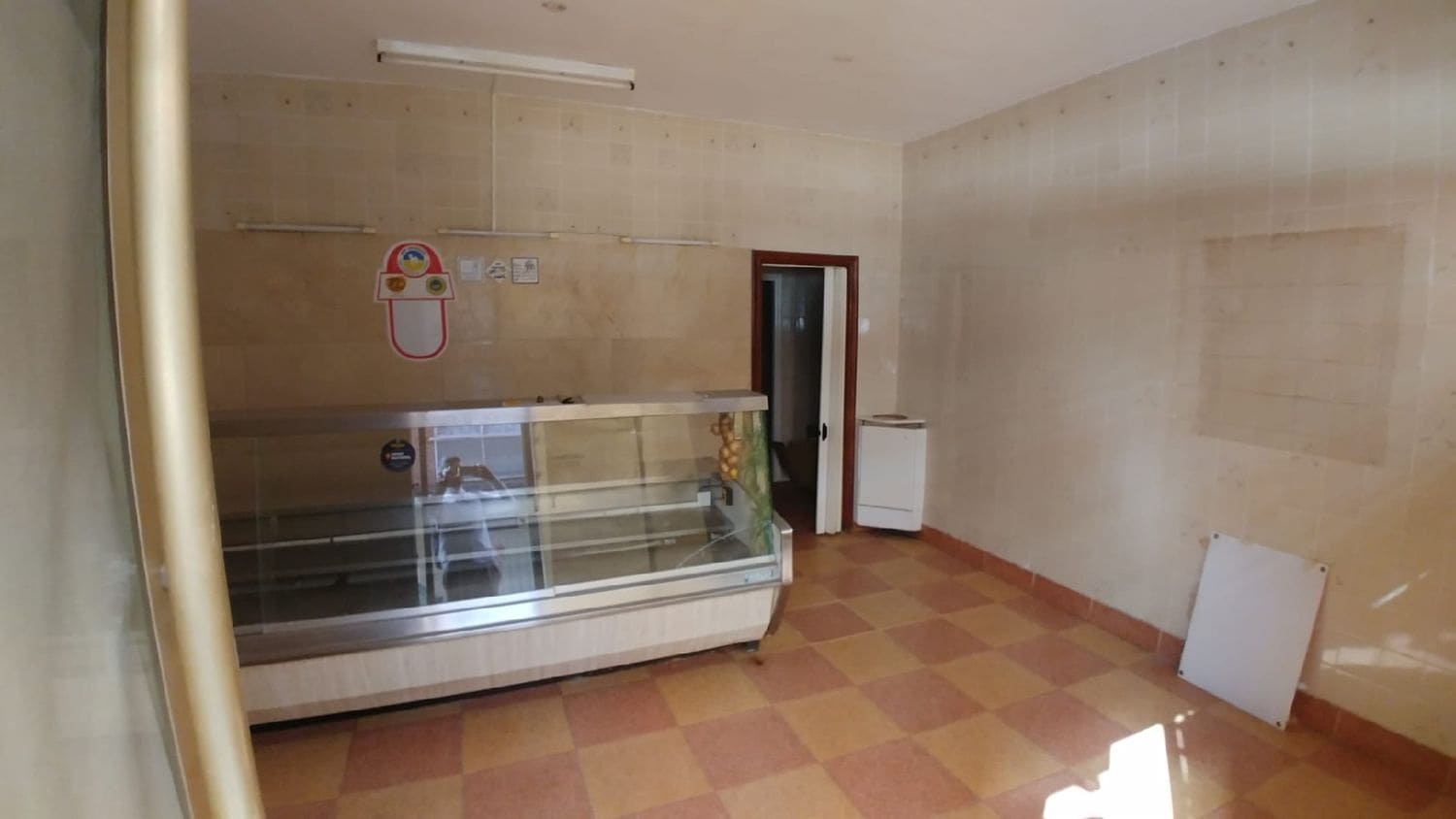 Erhverv til salg i Palencia by - € 72.000 (Ref: 9115730)