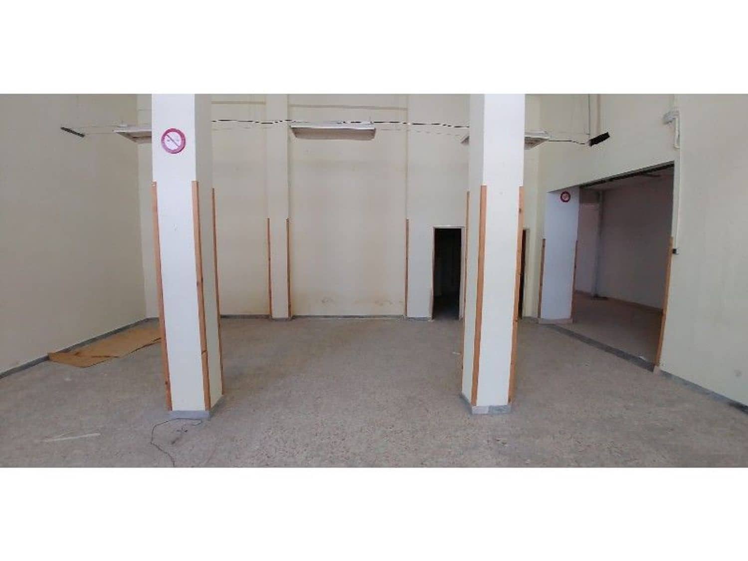Commercial for sale in Palencia city - € 185,500 (Ref: 9115739)