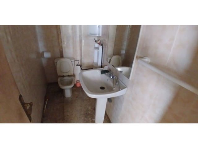 Erhverv til salg i Palencia by - € 185.500 (Ref: 9115739)