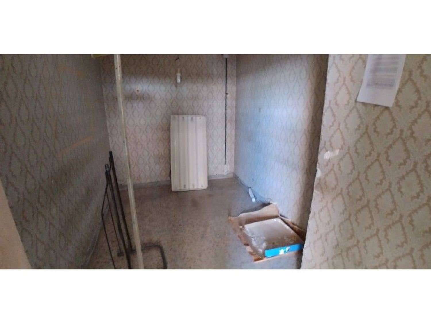 Commercial for sale in Palencia city - € 185,500 (Ref: 9115739)