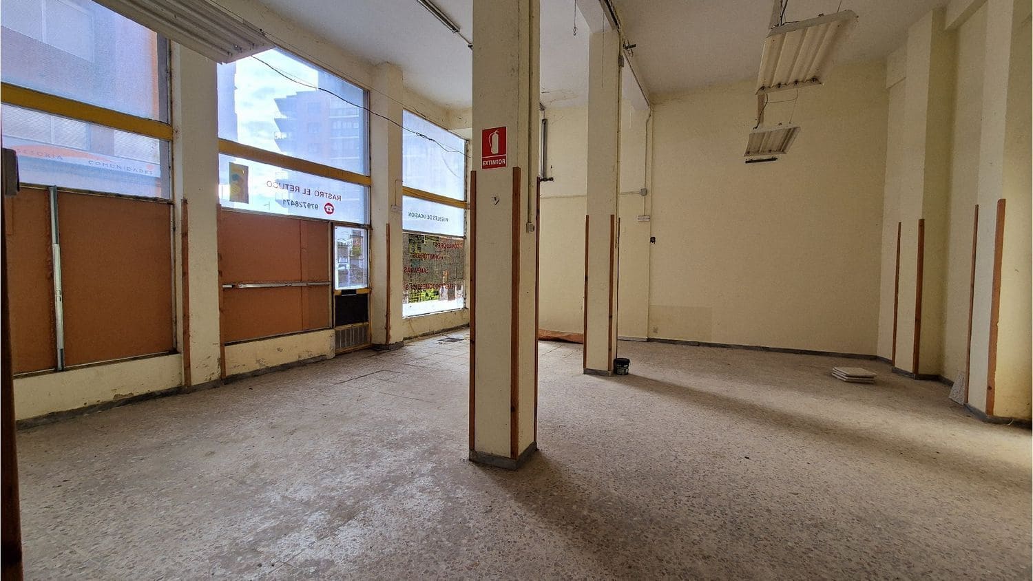 Commercial for sale in Palencia city - € 185,500 (Ref: 9115739)
