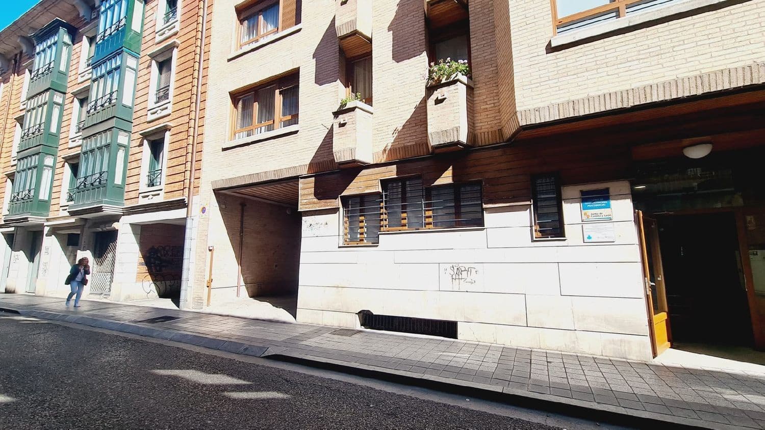 Garage til salg i Palencia by - € 75.000 (Ref: 9115747)