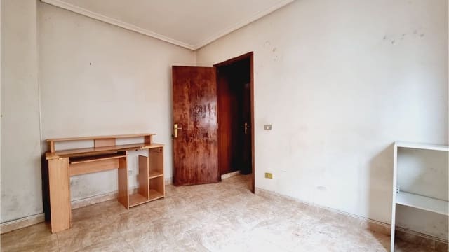 4 soveværelse Lejlighed til salg i Palencia by med garage - € 210.000 (Ref: 9115749)