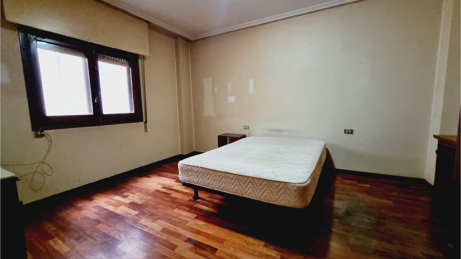 4 bedroom Apartment for sale in Palencia city with garage - € 210,000 (Ref: 9115749)