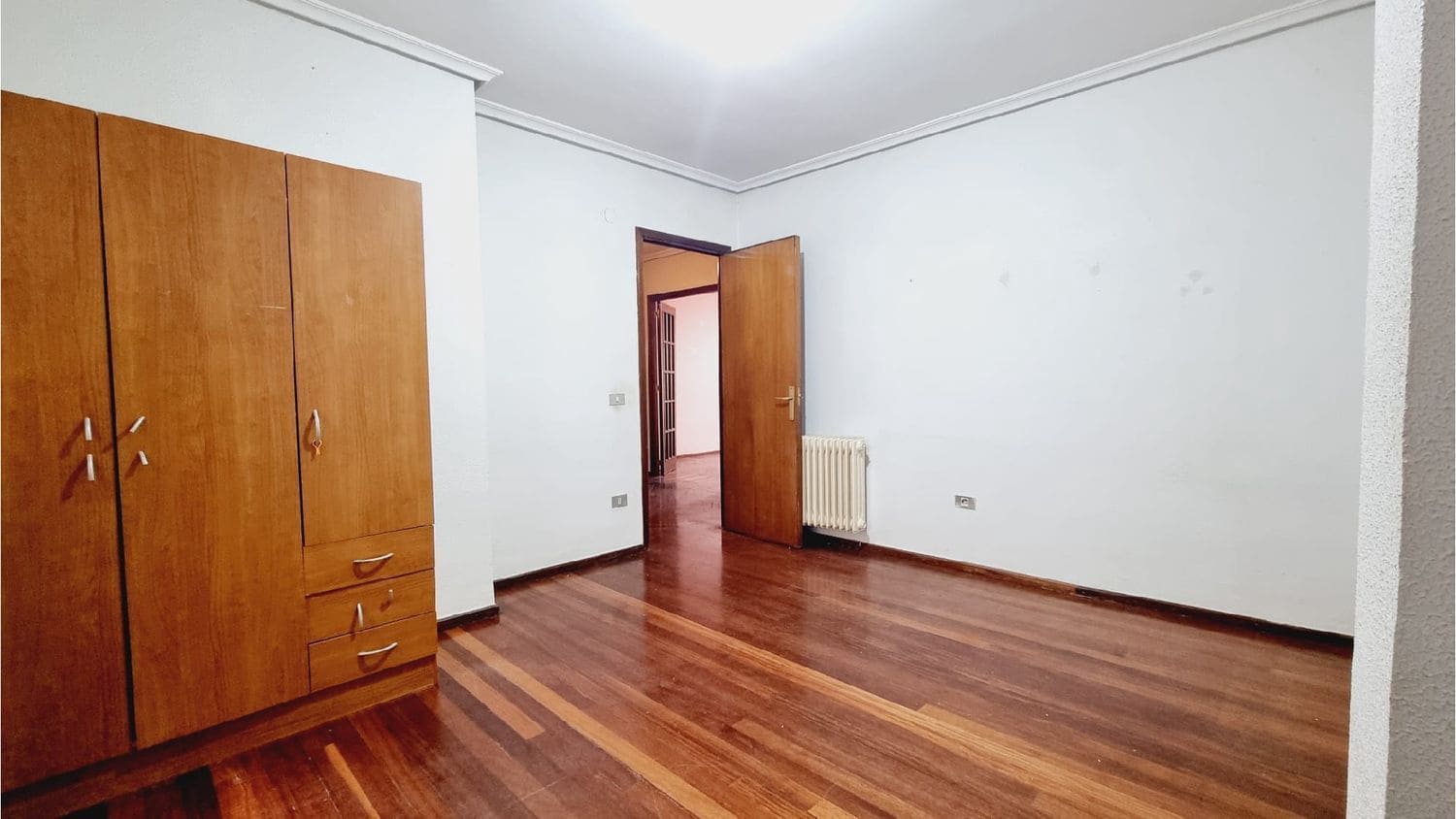 4 bedroom Apartment for sale in Palencia city with garage - € 210,000 (Ref: 9115749)