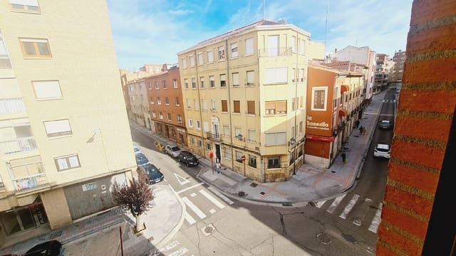 4 bedroom Apartment for sale in Palencia city - € 580,000 (Ref: 9115755)