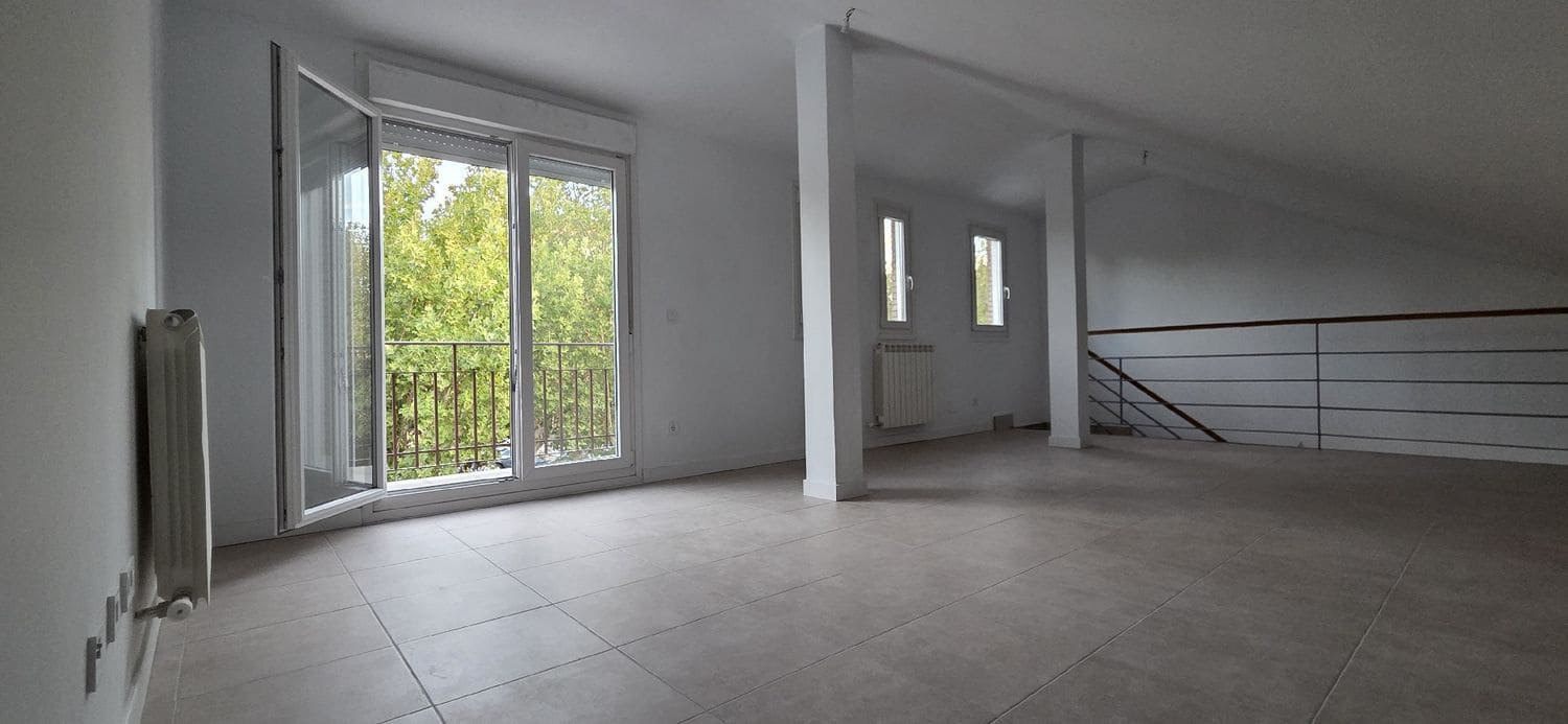 4 bedroom Townhouse for sale in Venta de Banos with garage - € 142,500 (Ref: 9115756)