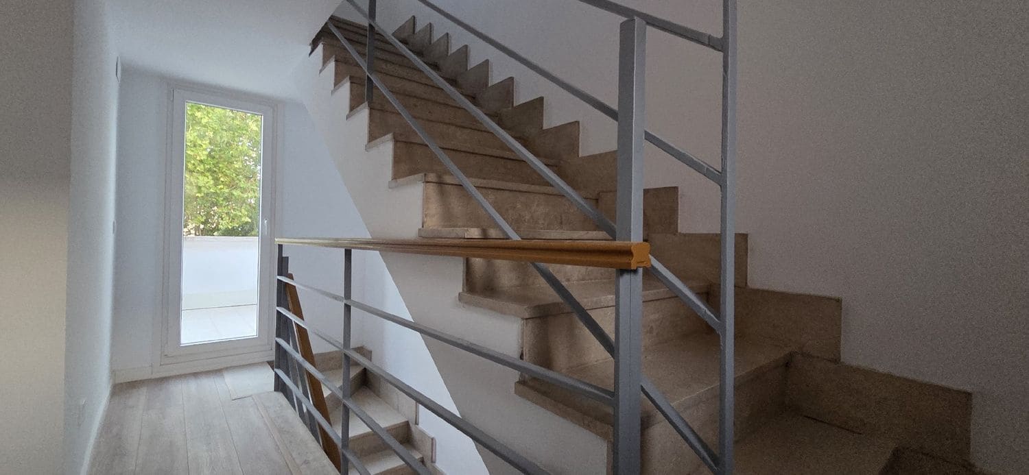 4 bedroom Townhouse for sale in Venta de Banos with garage - € 142,500 (Ref: 9115756)