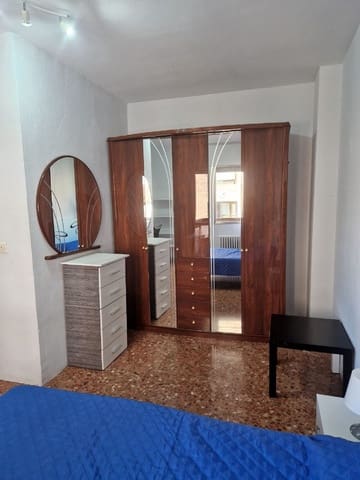 5 bedroom Apartment for sale in Palencia city - € 299,000 (Ref: 9115759)