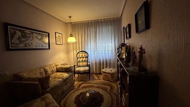 3 soveværelse Lejlighed til salg i Palencia by - € 250.000 (Ref: 9115761)
