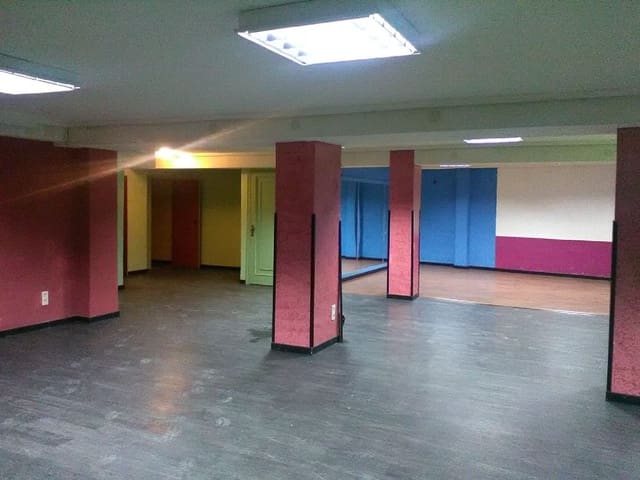 Kaupallinen myytävänä paikassa Palencia kaupunki - 230 000 € (Ref: 9115762)