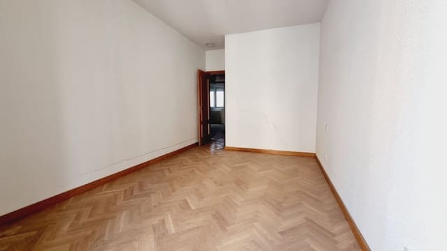 3 bedroom Apartment for sale in Palencia city - € 290,000 (Ref: 9115763)