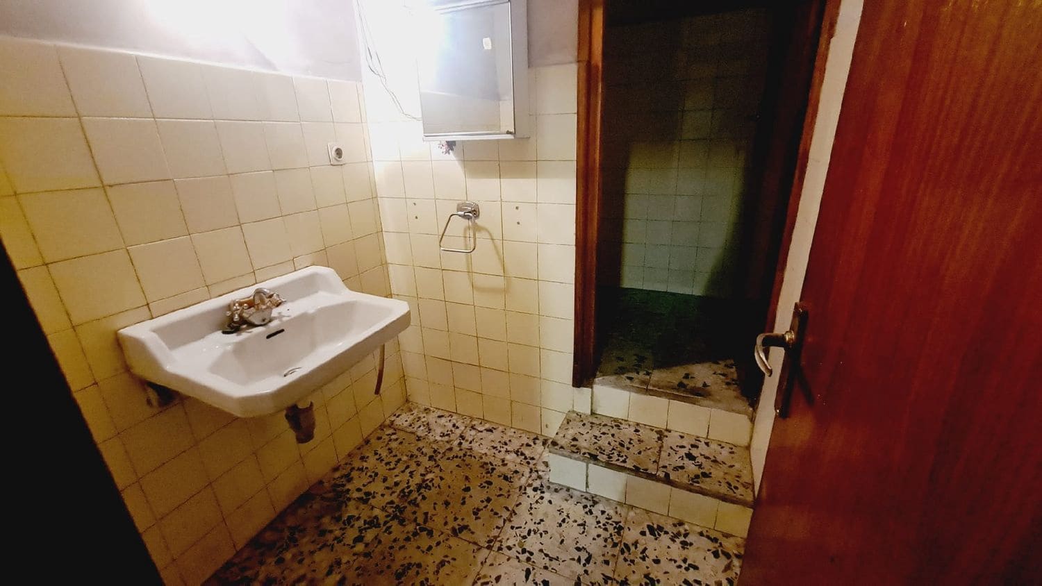 Commercial for rent in Palencia city - € 500 (Ref: 9115766)