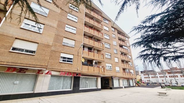 4 soveværelse Lejlighed til salg i Venta de Baños - € 89.900 (Ref: 9115777)