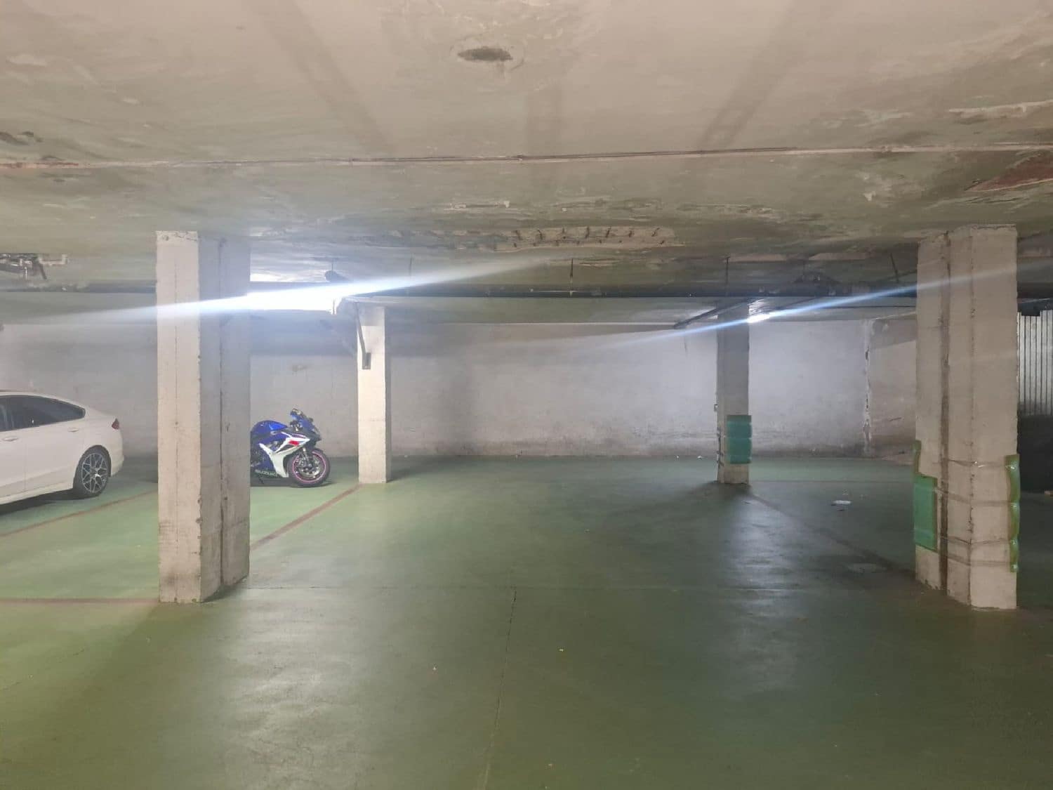 Garage til salg i Palencia by - € 16.000 (Ref: 9115778)