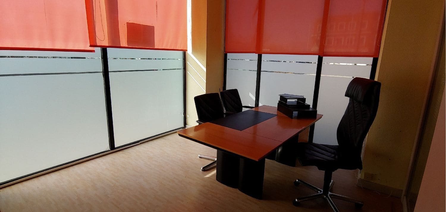 Kaupallinen vuokrattavana paikassa Palencia kaupunki - 700 € (Ref: 9115779)