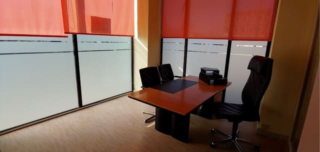 Erhverv til leje i Palencia by - € 700 (Ref: 9115779)