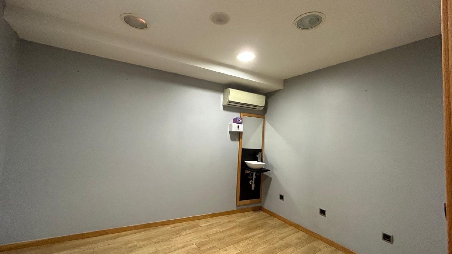 Comercial para venda em Palencia / Palenca cidade - 300 000 € (Ref: 9115791)