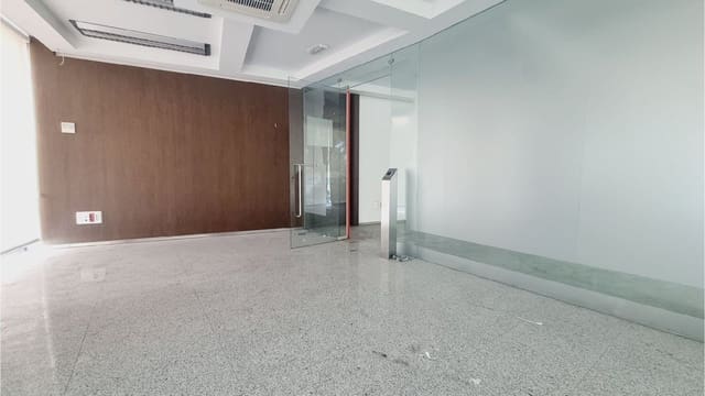 Commercial for sale in Palencia city - € 398,500 (Ref: 9115793)