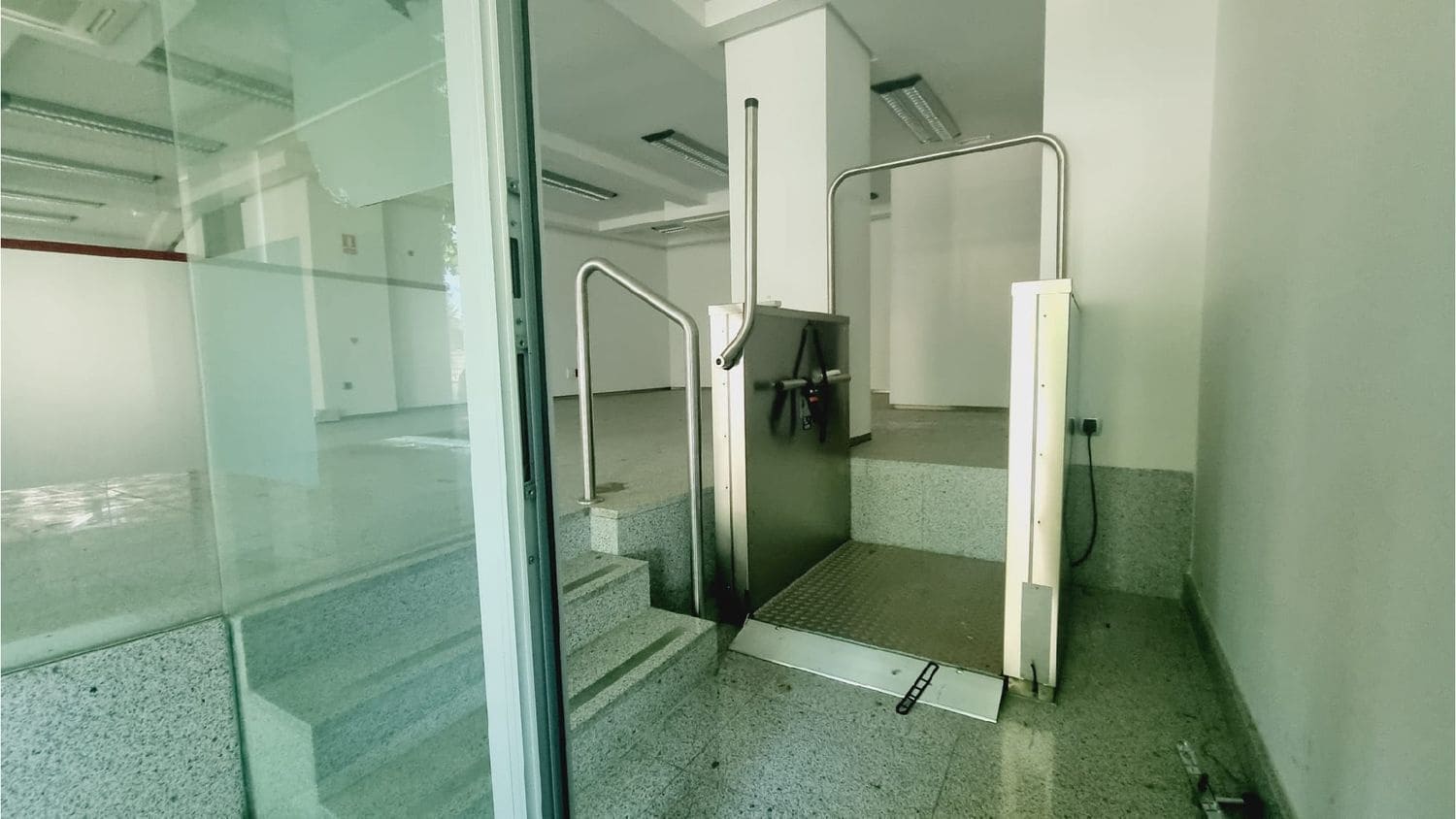 Commercieel te koop in Palencia stad - € 398.500 (Ref: 9115793)