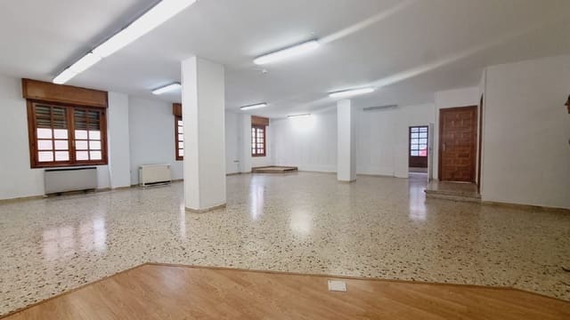 Erhverv til leje i Palencia by - € 525 (Ref: 9115794)