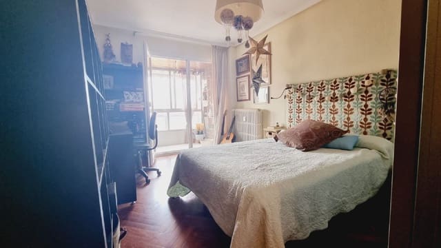 Lejlighed til salg i Palencia by - € 280.000 (Ref: 9115797)