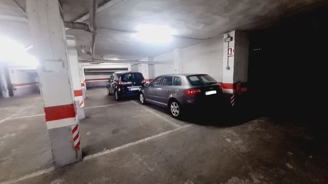 Garage til salg i Palencia by - € 30.000 (Ref: 9115800)