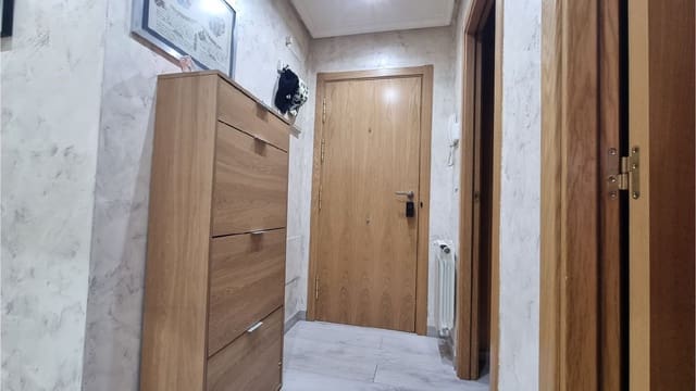 3 soveværelse Lejlighed til salg i Venta de Baños - € 110.000 (Ref: 9115801)