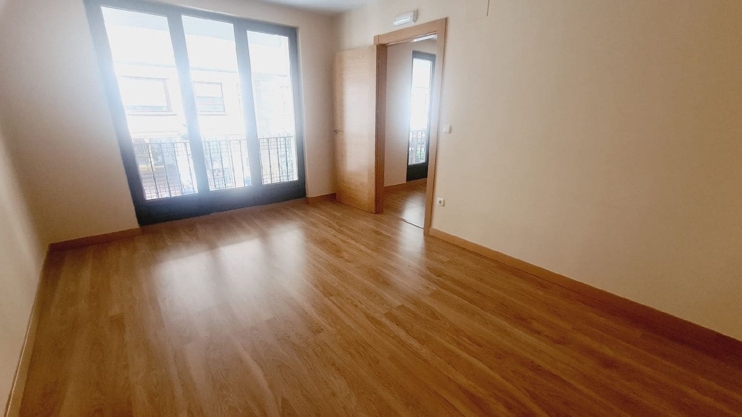 Biuro do wynajęcia w Miasto Palencia - 320 € (Ref: 9115803)