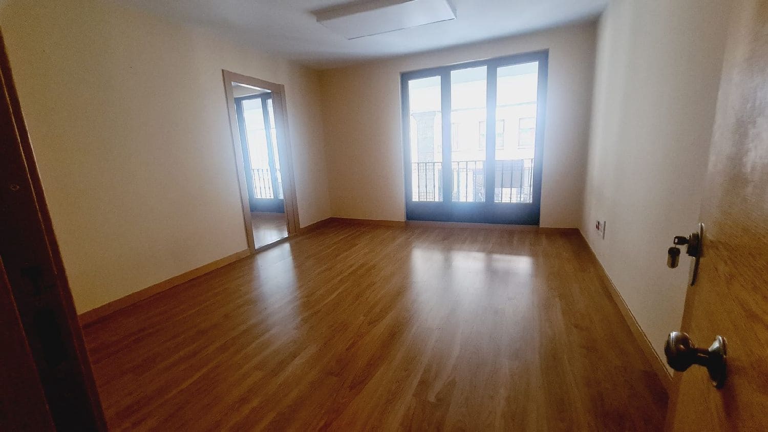Biuro do wynajęcia w Miasto Palencia - 320 € (Ref: 9115803)