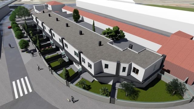 4 bedroom Townhouse for sale in Palencia city with garage - € 214,150 (Ref: 9115805)