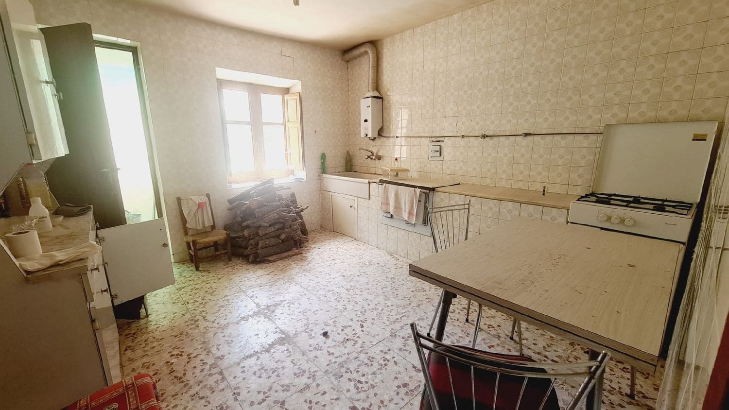 Ruin for sale in Torquemada - € 29,000 (Ref: 9115816)