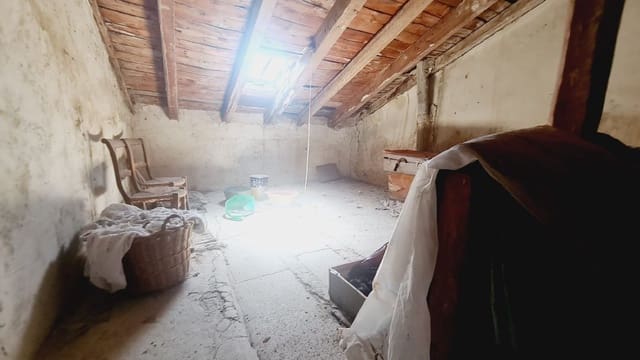 Ruin for sale in Torquemada - € 29,000 (Ref: 9115816)