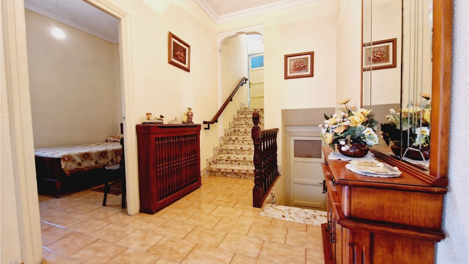 Villa for sale in Palencia city - € 226,000 (Ref: 9115817)