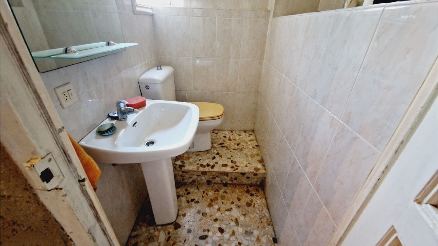 Villa for sale in Palencia city - € 226,000 (Ref: 9115817)