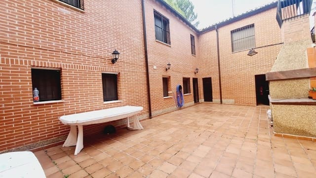 3 bedroom Finca/Country House for sale in Palencia city - € 600,000 (Ref: 9115818)