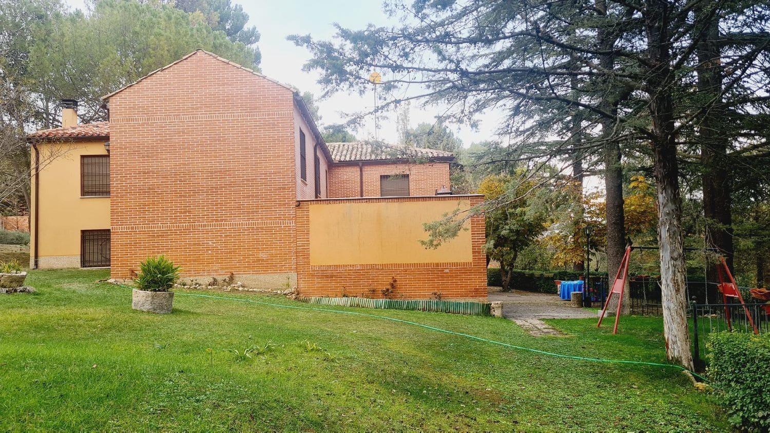 3 bedroom Finca/Country House for sale in Palencia city - € 600,000 (Ref: 9115818)