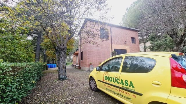 3 bedroom Finca/Country House for sale in Palencia city - € 600,000 (Ref: 9115818)