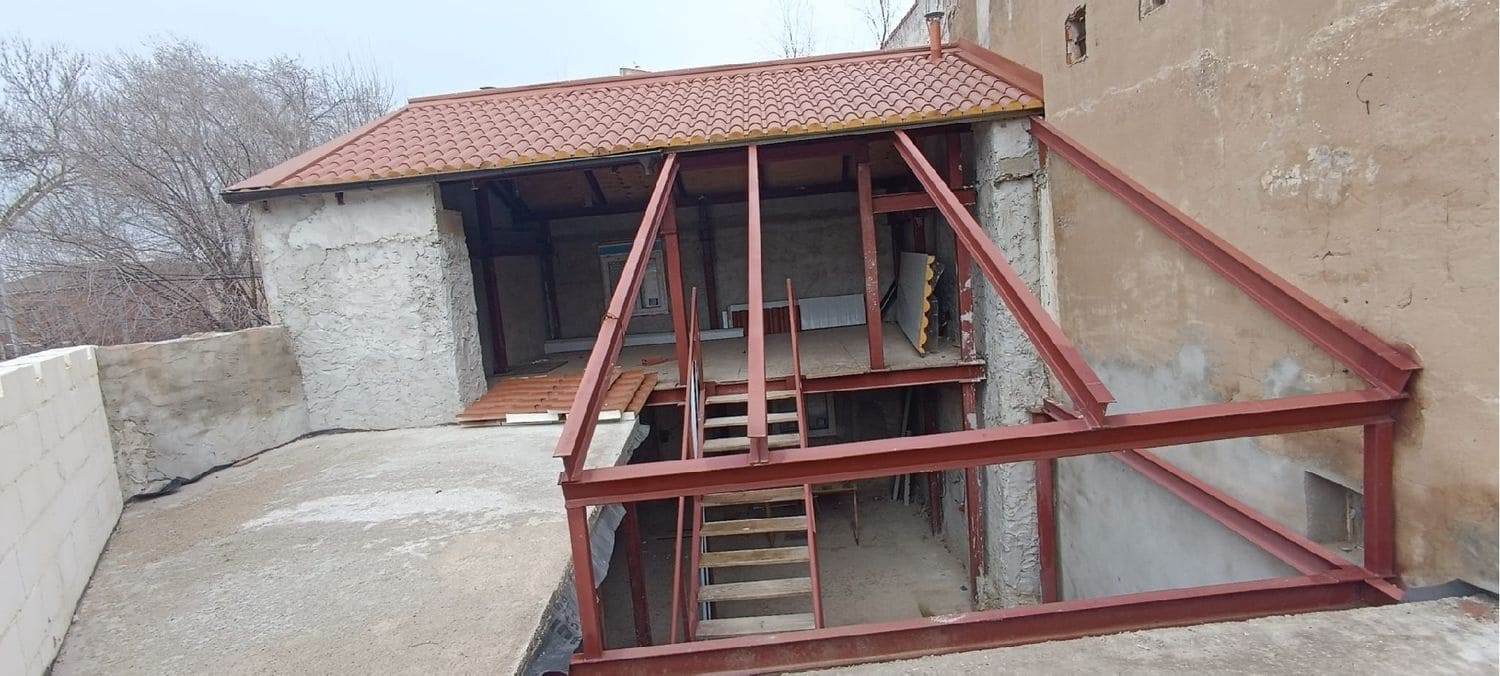 Townhouse for sale in Palencia city - € 80,000 (Ref: 9115826)