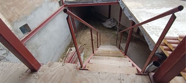 Townhouse for sale in Palencia city - € 80,000 (Ref: 9115826)